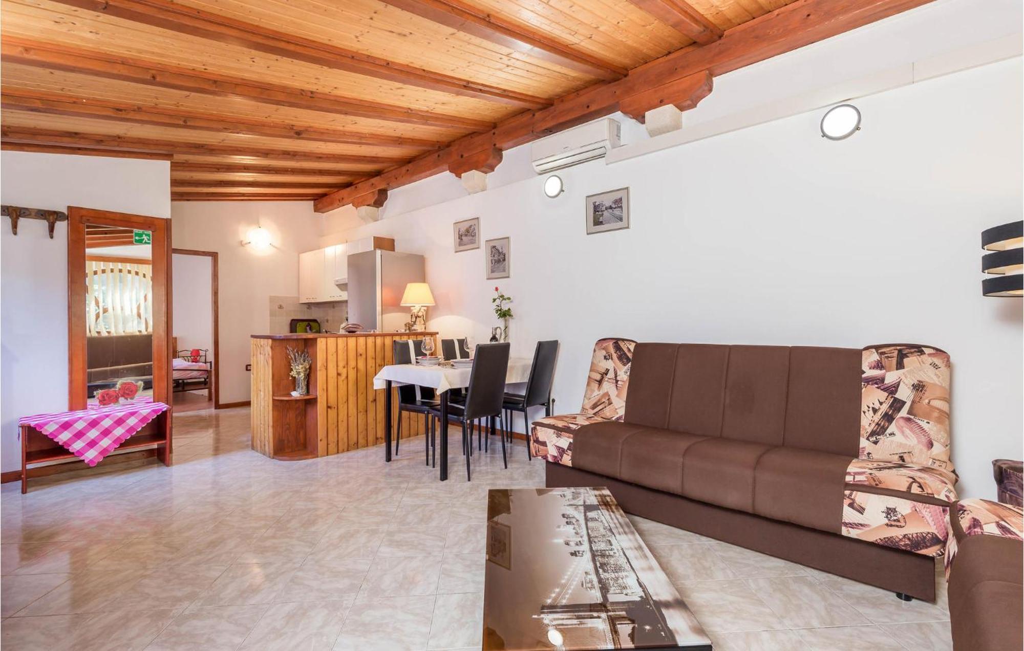 Awesome Home In Veli Lošinj Εξωτερικό φωτογραφία