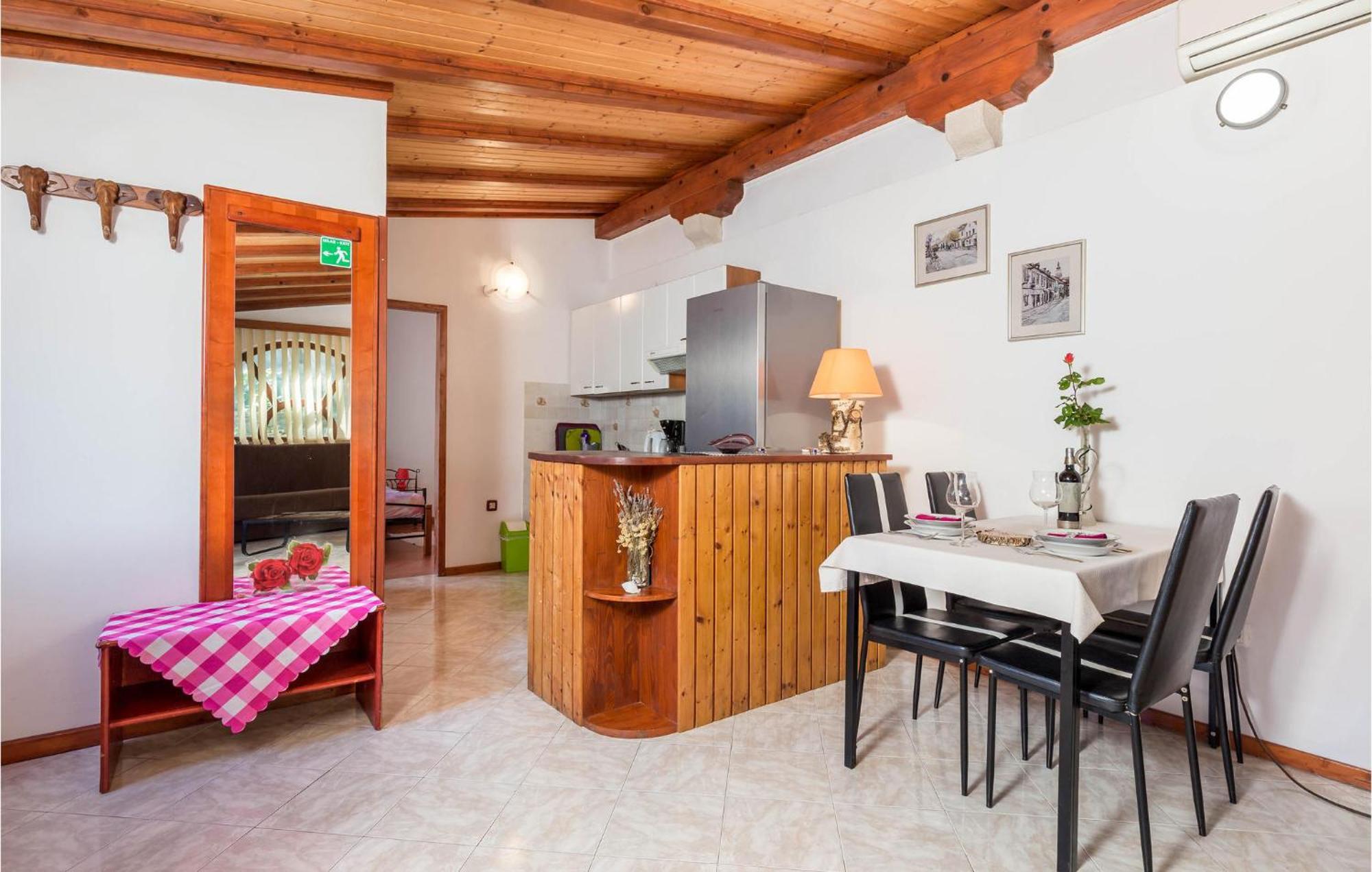 Awesome Home In Veli Lošinj Εξωτερικό φωτογραφία