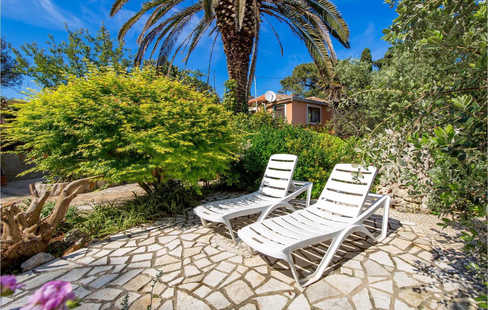 Awesome Home In Veli Lošinj Εξωτερικό φωτογραφία